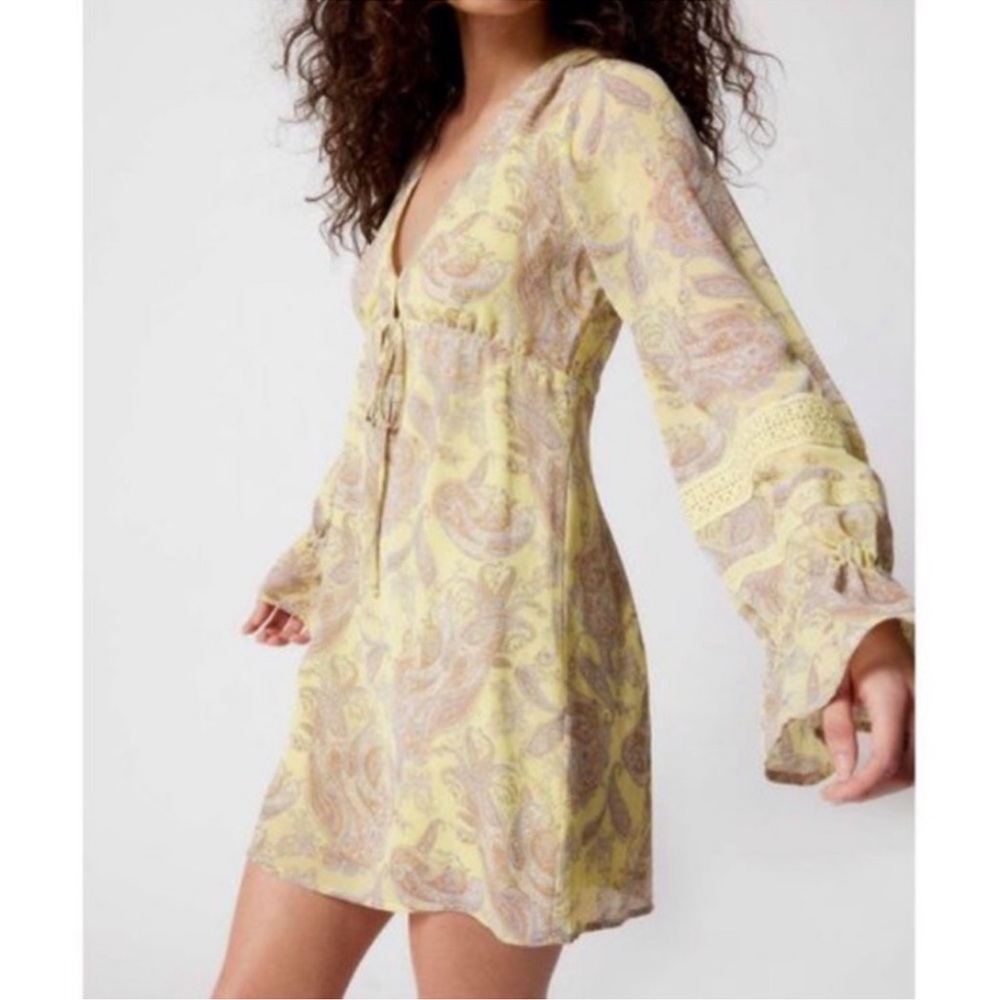 Urban outfitters charlene printed long sleeve mini dress